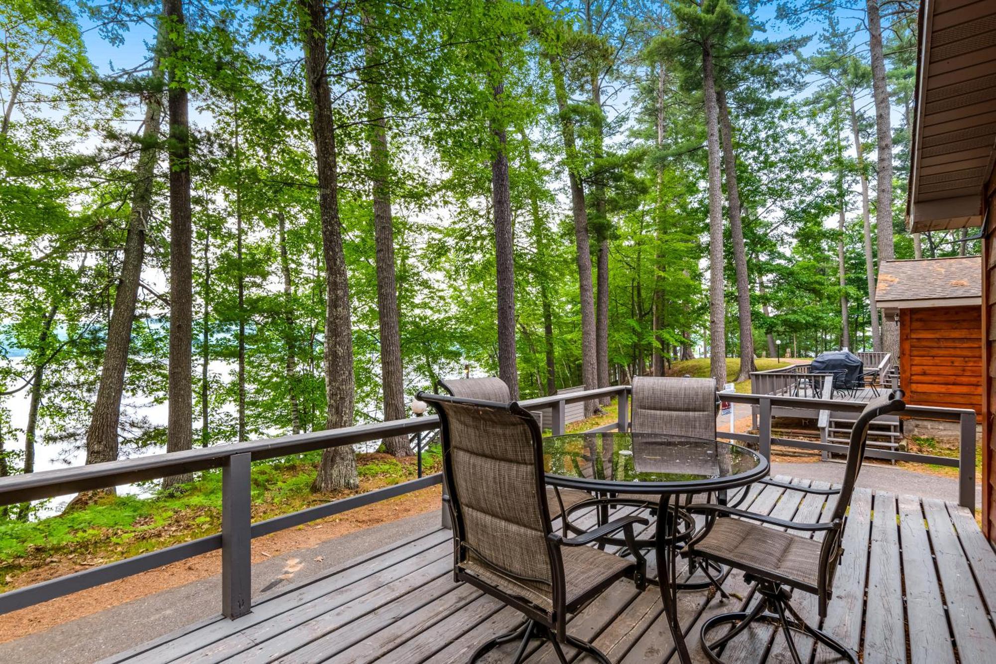 Our Lakeside Legacy Saint Germain Exterior photo